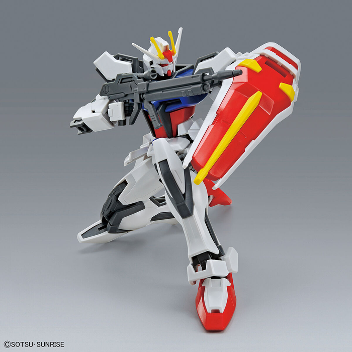 Entry Grade (EG) 1/144 GAT-X105 Strike Gundam