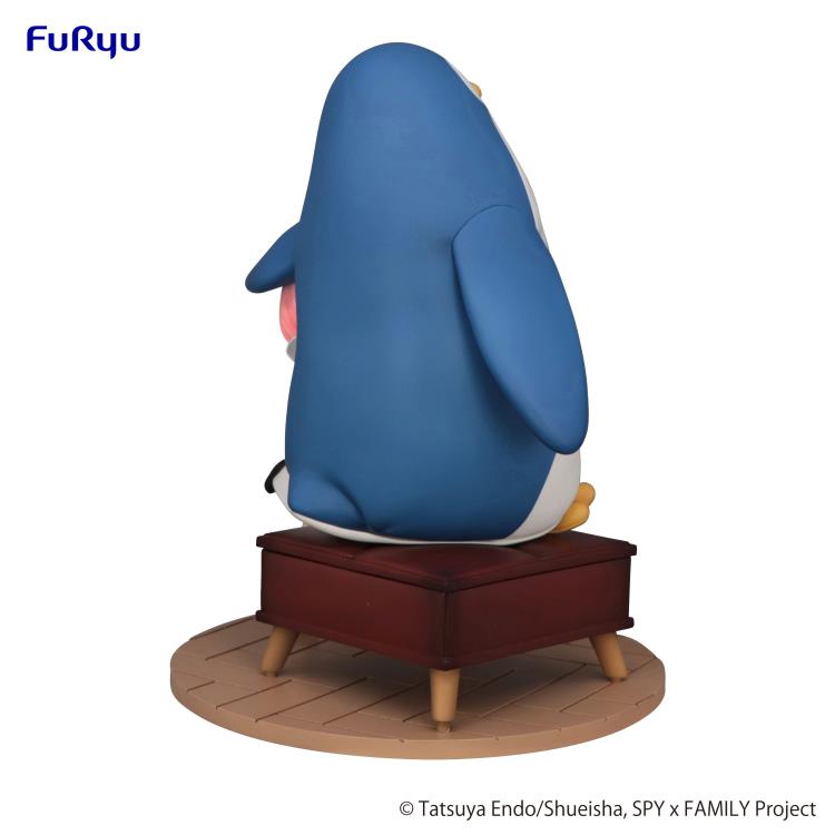 FuRyu Exceed Creative Figure - Spy x Family - Anya Forger with Penguin