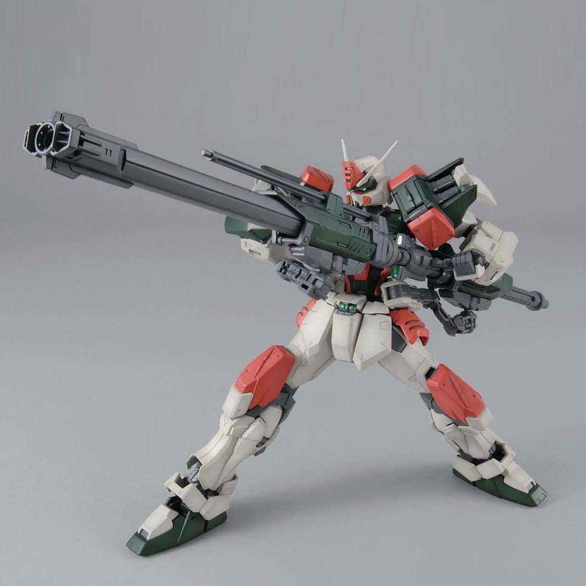 ロボット MG 1/100 GAT-X103 BUSTER GUNDAM Bandai Master Grade (MG) 1/100 Buster Gundam - Argama Hobby