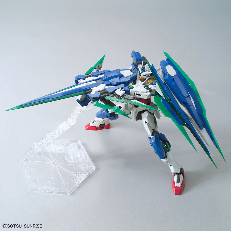 Master Grade (MG) 1/100 GNT-0000/FS 00 Qan[T] Full Saber