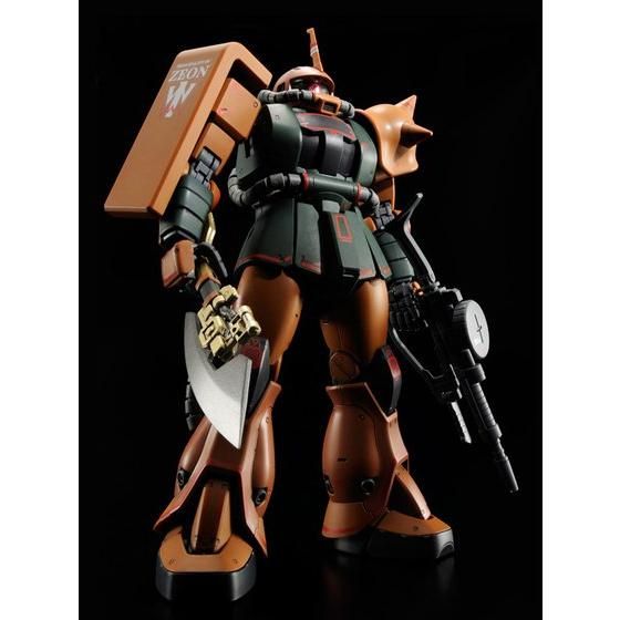 Premium Bandai Master Grade (MG) 1/100 MS-06FS Zaku II (Garma Zabi Use)