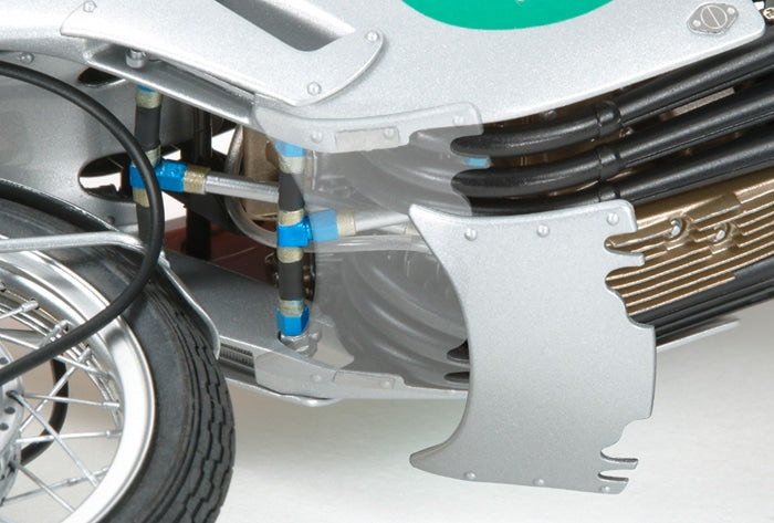 1/12 Honda RC166 GP Racer (Tamiya Motorcycle Series 113)