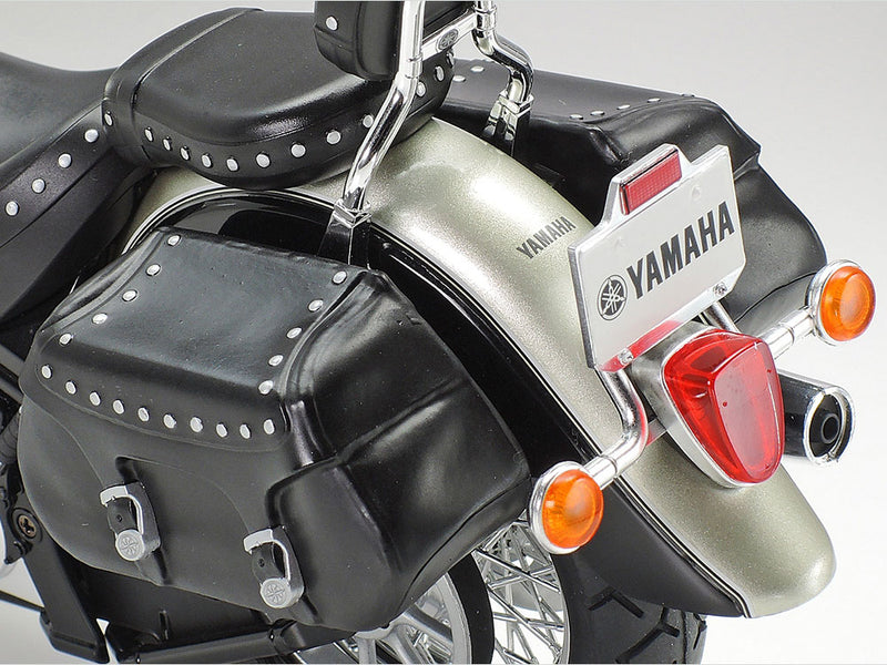 1/12 Yamaha XV1600 RoadStar Custom (Tamiya Motorcycle Series 135)