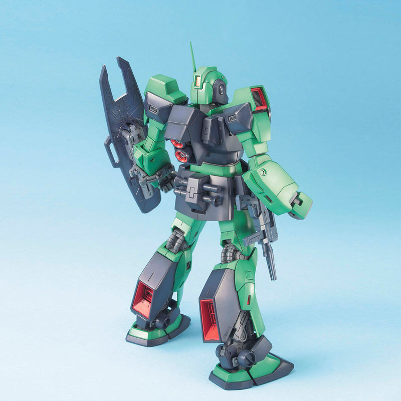 Master Grade (MG) 1/100 MSA-003 Nemo