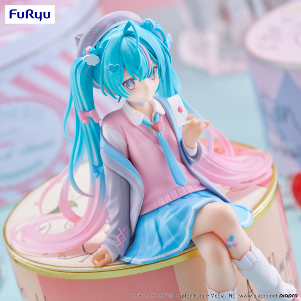 FuRyu Noodle Stopper Figure - Hatsune Miku - Love Blazer