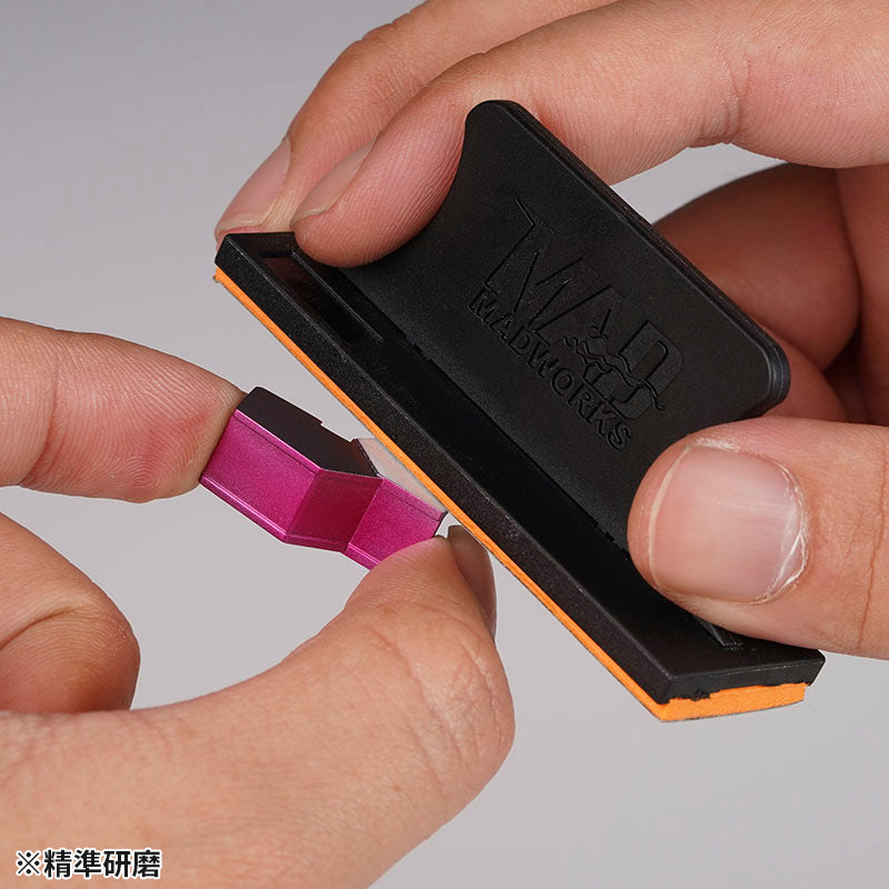 Madworks MT49 Adhesive Free Handheld Sanding Board