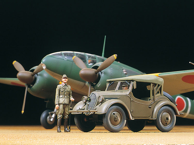 1/48 Mitsubishi Ki-46III Type 100 & 4x4 Light Vehicle Kurogame Set