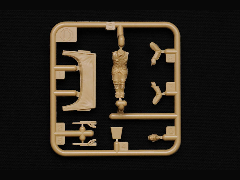 1/48 Mitsubishi Ki-46III Type 100 & 4x4 Light Vehicle Kurogame Set