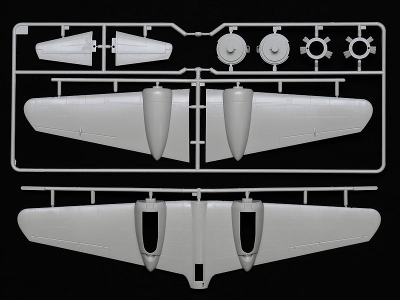 1/48 Mitsubishi Ki-46III Type 100 & 4x4 Light Vehicle Kurogame Set