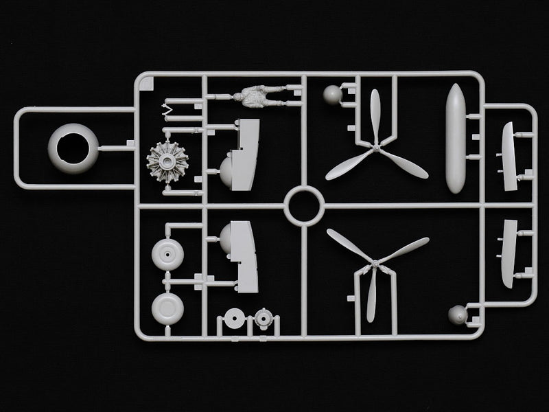 1/48 Mitsubishi Ki-46III Type 100 & 4x4 Light Vehicle Kurogame Set