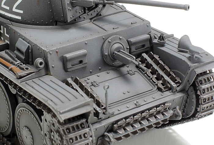 1/48 German Panzerkampfwagen 38(t) Ausf.E/F (Tamiya 1/48 Military Miniature Series 83)