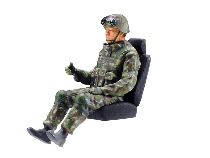 1/48 JGSDF Light Armored Vehicle (Tamiya 1/48 Military Miniature Series 90)