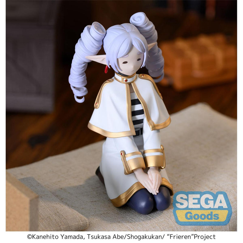 Sega Premium Perching Figure - Frieren: Beyond Journey's End - Frieren ~I have ringlets now~