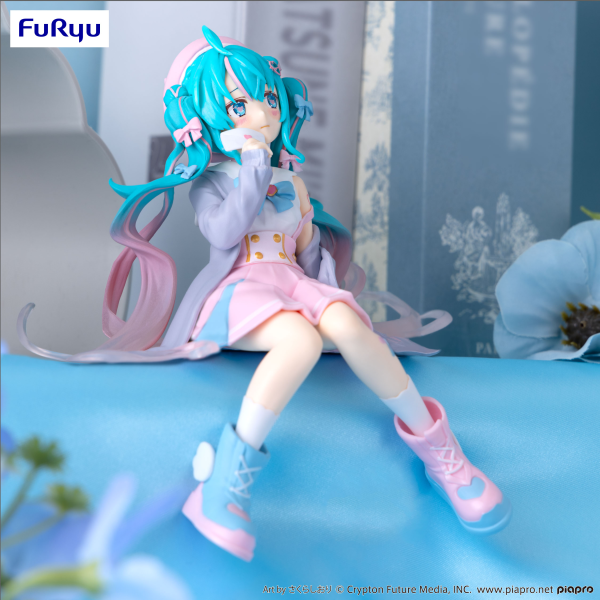 FuRyu Noodle Stopper Figure - Hatsune Miku - Love Sailor Gray Color Ver.