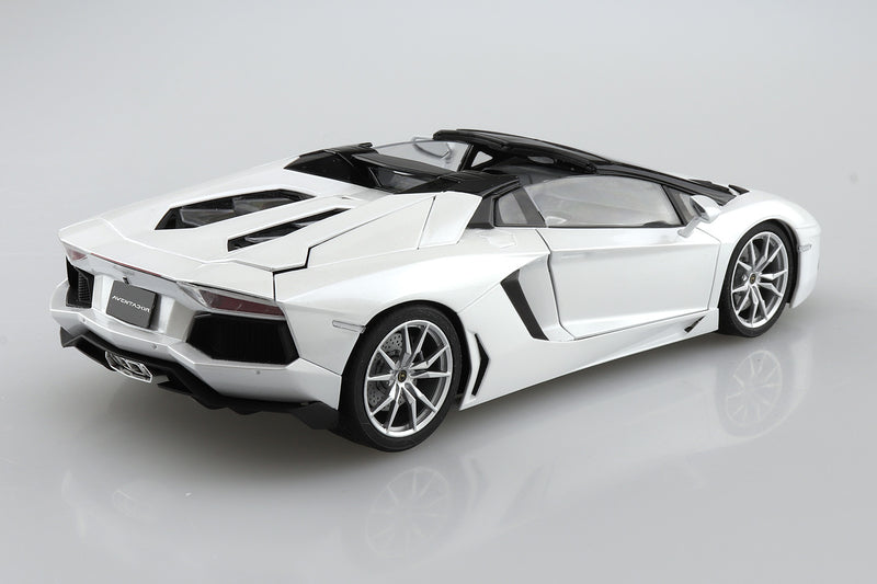 1/24 Lamborghini Aventador LP700-4 Roadster '12 (Aoshima The Super Car Series 08)