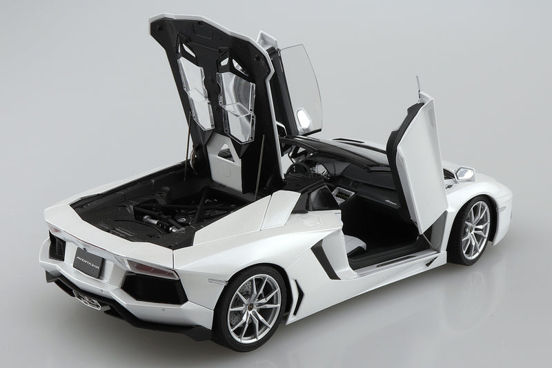 1/24 Lamborghini Aventador LP700-4 Roadster '12 (Aoshima The Super Car Series 08)