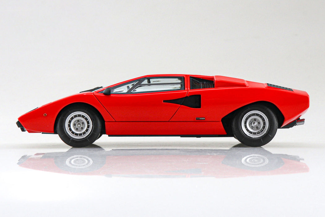 1/32 Lamborghini Countach LP400 (Red) (Aoshima The Snap Kit Series No.20A)