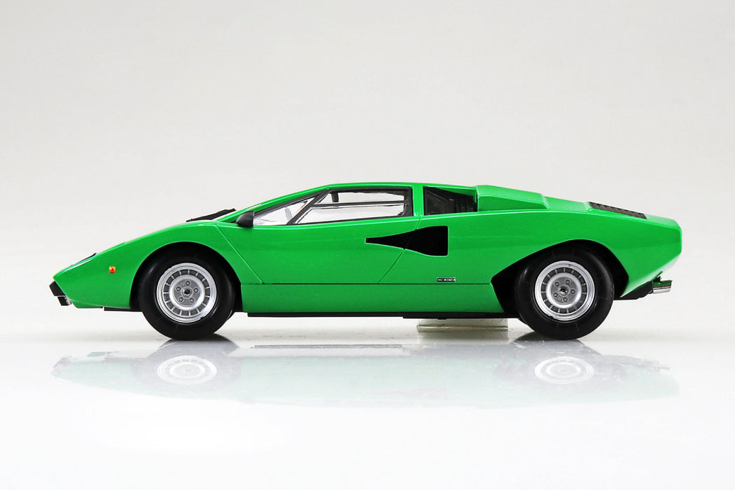 1/32 Lamborghini Countach LP400 (Green) (Aoshima The Snap Kit Series No.20D)