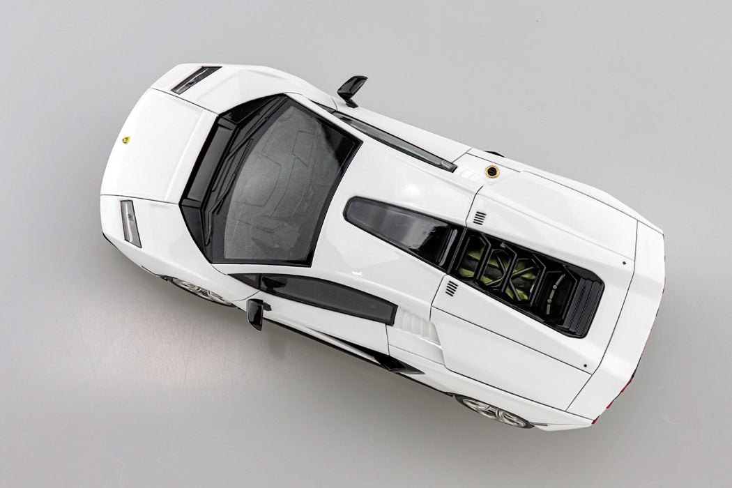 1/32 Lamborghini Countach LPI 800-4 (White) (Aoshima The Snap Kit Series No.19A)