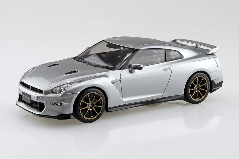 1/32 Nissan R35 GT-R 2024 (Ultimate Metal Silver) (Aoshima The Snap Kit Series No.03-UM)