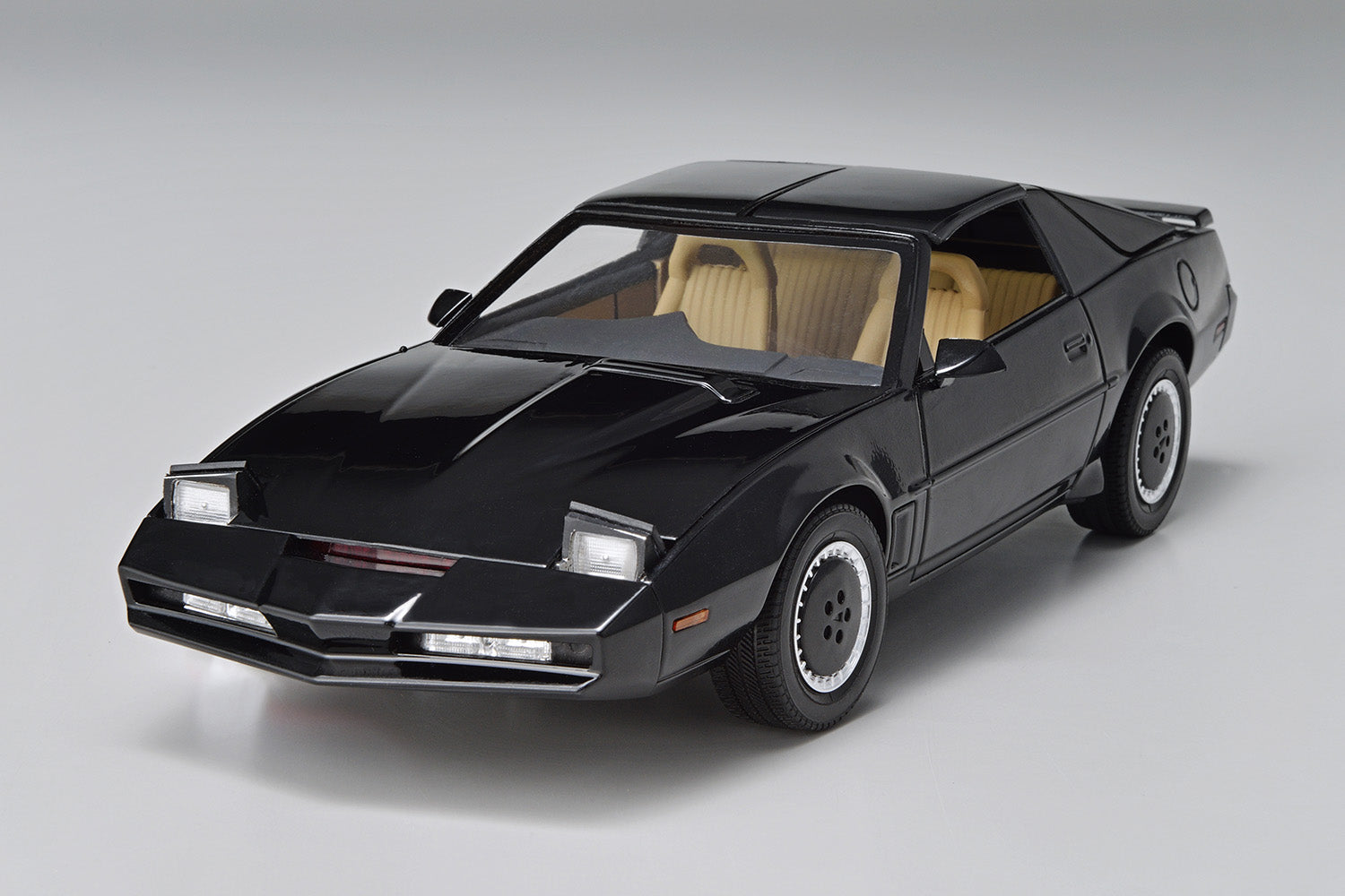 Aoshima Knight Rider 1/24 Knight 2000 K.I.T.T. Season IV w