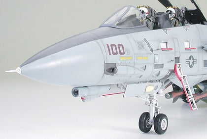 1/32 Grumman F-14A Tomcat "Black Knights" (Tamiya 1/32 Aircraft Series 13)