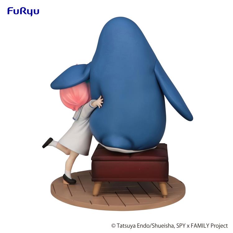 FuRyu Exceed Creative Figure - Spy x Family - Anya Forger with Penguin