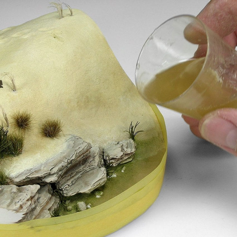 AK Interactive Diorama Series AK8044 - Resin water 2 components epoxy resin 180ml