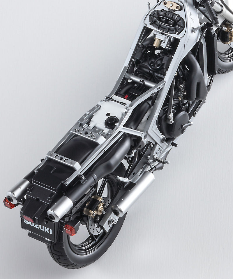 1/12 Suzuki RG400Γ (Gamma) Early Version
