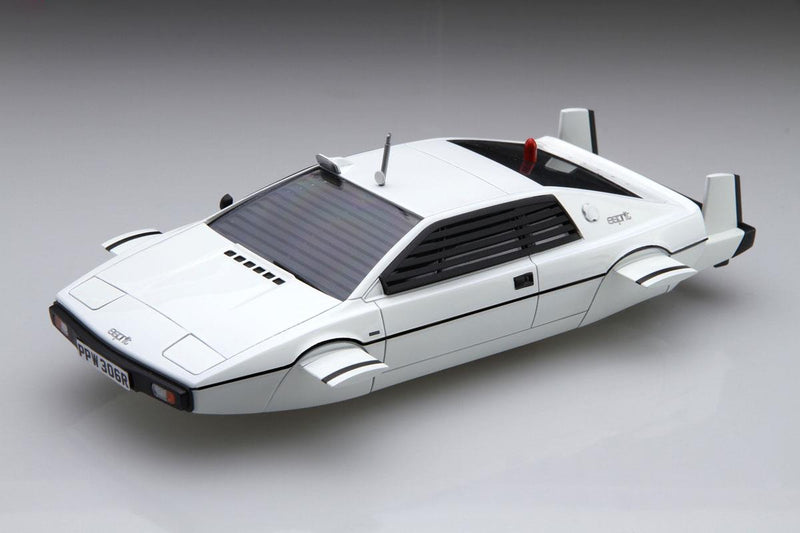 1/24 Lotus Esprit S1 James Bond Car Submarine (James Bond (007) The Spy Who Loved Me)