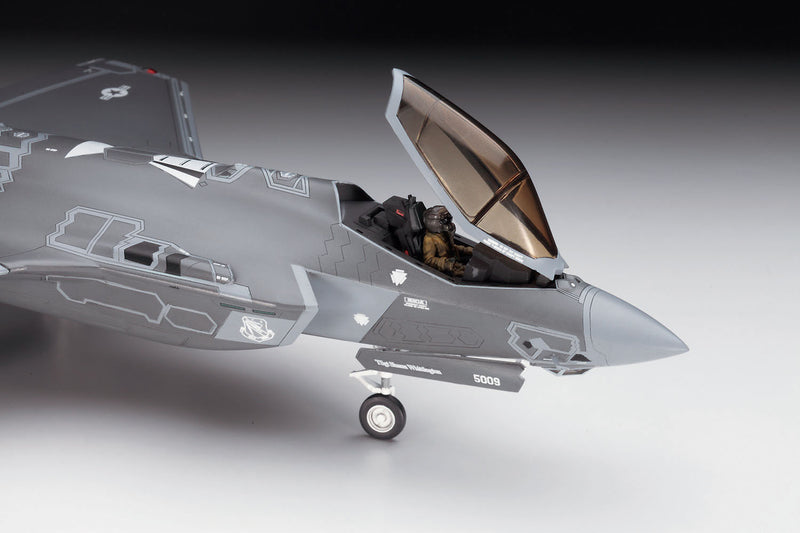 1/72 F-35A Lightning II (Hasegawa 1:72 Aircraft Series E42)
