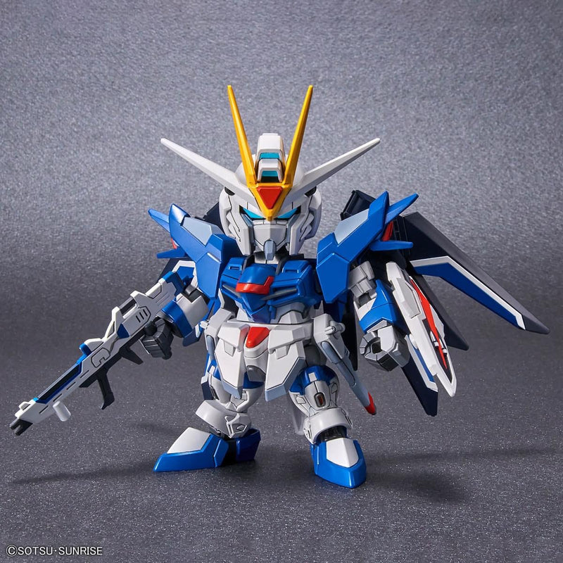 SDEX STTS-909 Rising Freedom (Bandai SD Gundam Gundam Ex-Standard)
