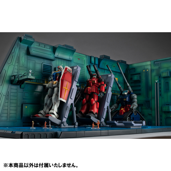 Realistic Model Series Mobile Suit Gundam White Base Catapult Deck ANIME EDITION (for High Grade (HG) 1/144)