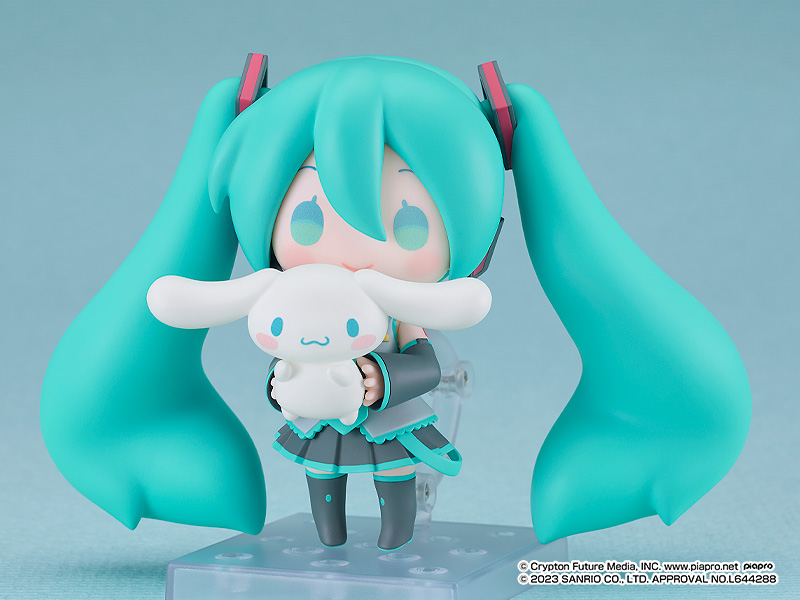 Good Smile Company Nendoroid 2306 - Hatsune Miku - Cinnamoroll Collaboration Ver.