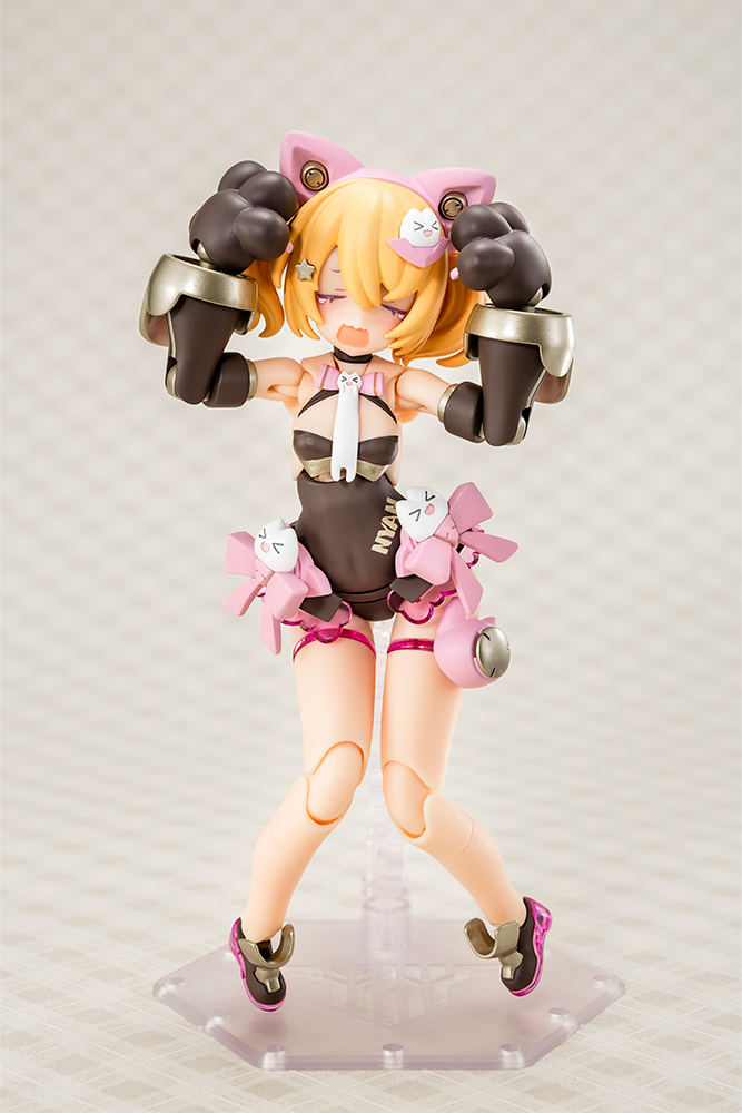 Megami Device 1/1 26.1 PUNI☆MOFU KURO MAO