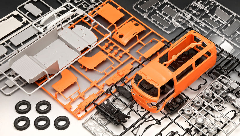 1/24 Volkswagen T2 Bus (Revell Germany 07667)