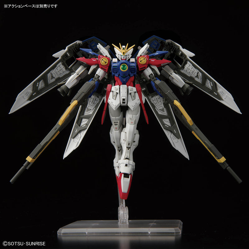 RG XXXG-00W0 Wing Gundam Zero (Bandai Real Grade 1/144)