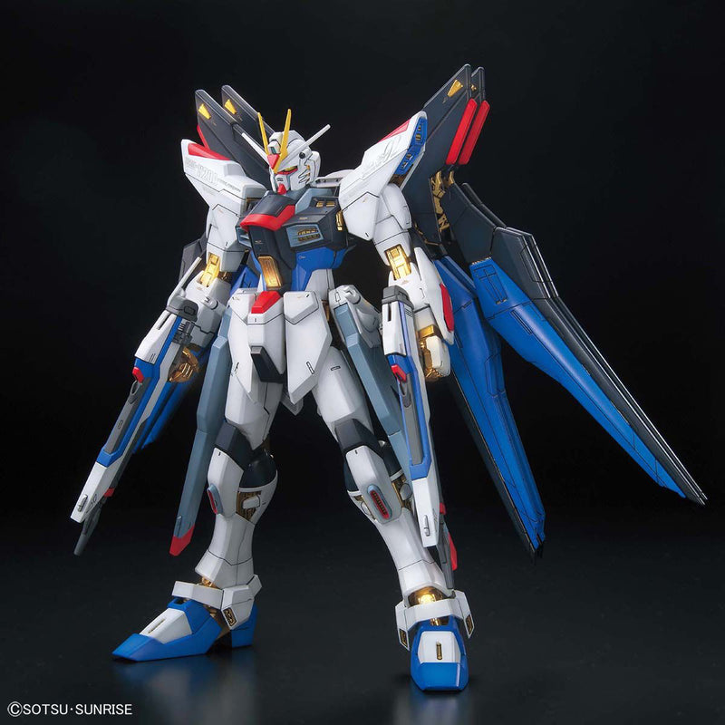 Master Grade (MG) 1/100 MG Strike Freedom Gundam (Full Burst Mode)