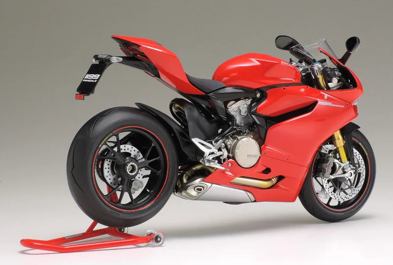 1/12 Ducati 1199 Panigale S (Tamiya Motorcycle Series 129)