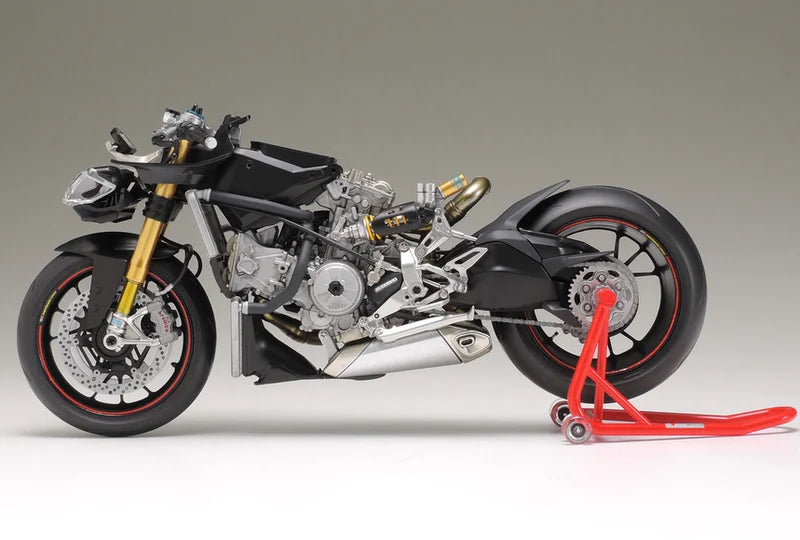 1/12 Ducati 1199 Panigale S (Tamiya Motorcycle Series 129)
