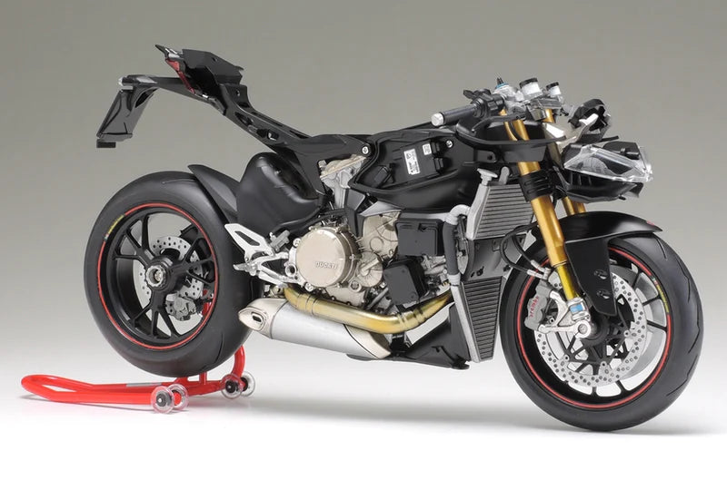1/12 Ducati 1199 Panigale S (Tamiya Motorcycle Series 129)