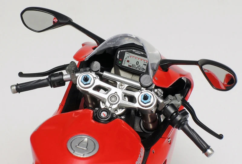 1/12 Ducati 1199 Panigale S (Tamiya Motorcycle Series 129)