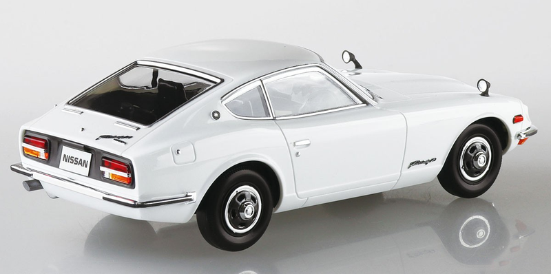 1/32 Nissan S30 Fairlady Z (White) (Aoshima The Snap Kit Series No.13A)