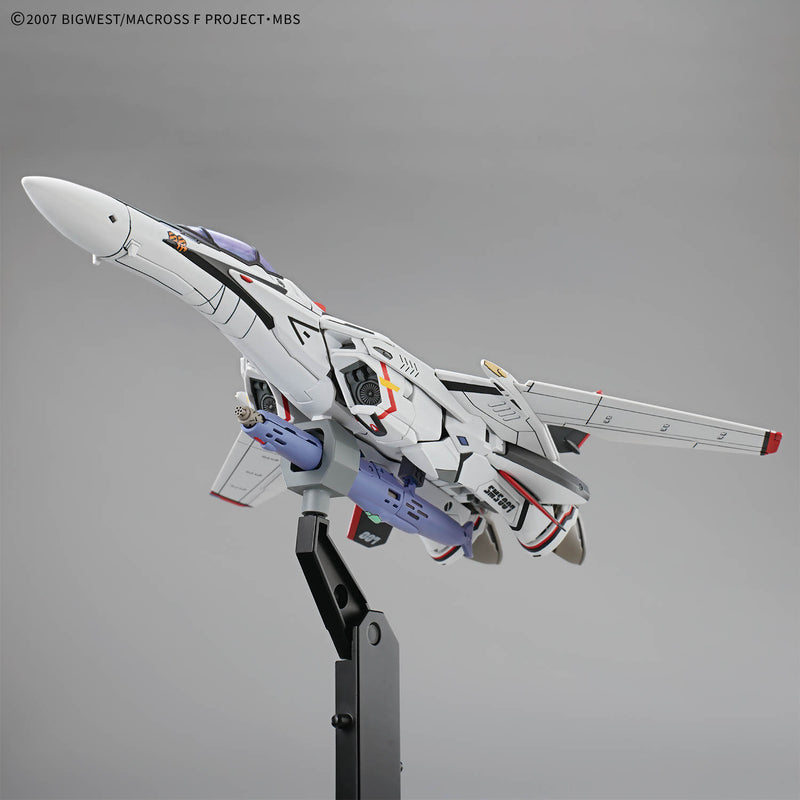 High Grade (HG) Macross Frontier 1/100 VF-25F MESSIAH VALKYRIE ALTO CUSTOM