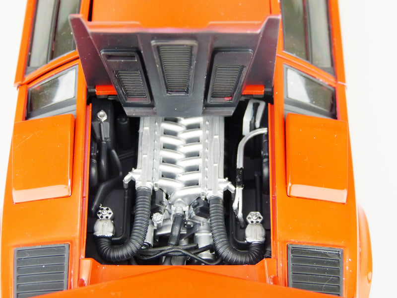 1/24 '88 Lamborghini Countach 5000 Quattrovalvole Injection Ver. (w/ Photo-Etched Parts and Metal Stickers)