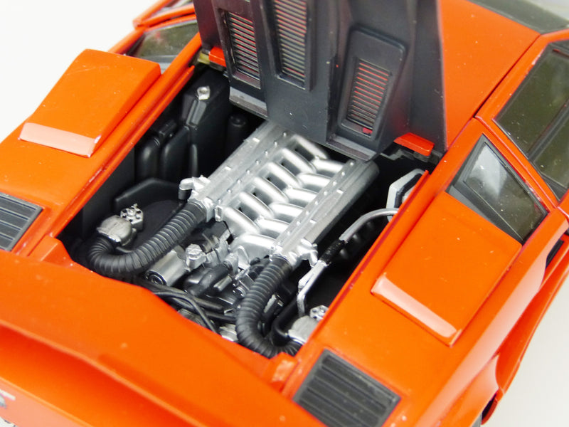 1/24 '88 Lamborghini Countach 5000 Quattrovalvole Injection Ver. (w/ Photo-Etched Parts and Metal Stickers)