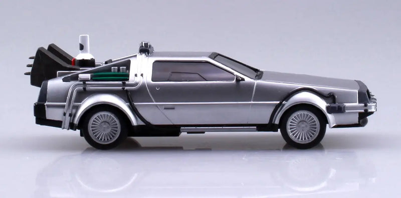 Back to the Future Part II Pull-Back 1/43 DeLorean Time Machine