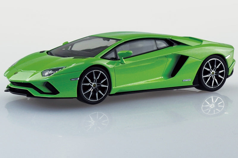 1/32 Lamborghini Aventador S (Pearl Green) (Aoshima The Snap Kit Series No.12D)