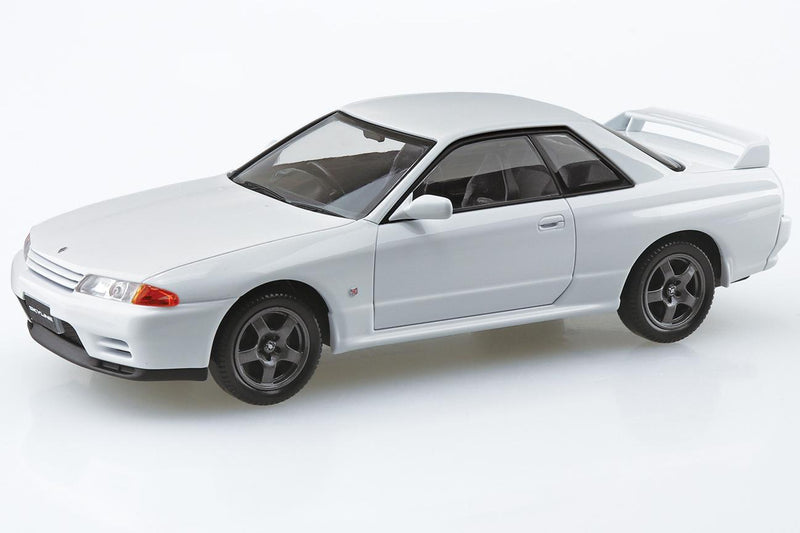 1/32 Nissan R32 Skyline GT-R (Crystal White) (Aoshima The Snap Kit Series No.14-CW)