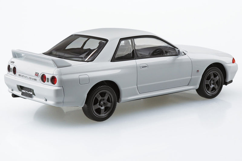 1/32 Nissan R32 Skyline GT-R (Crystal White) (Aoshima The Snap Kit Series No.14-CW)
